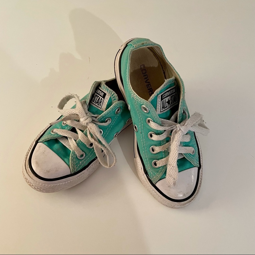 Child’s Turquoise CONVERSE Sz 11